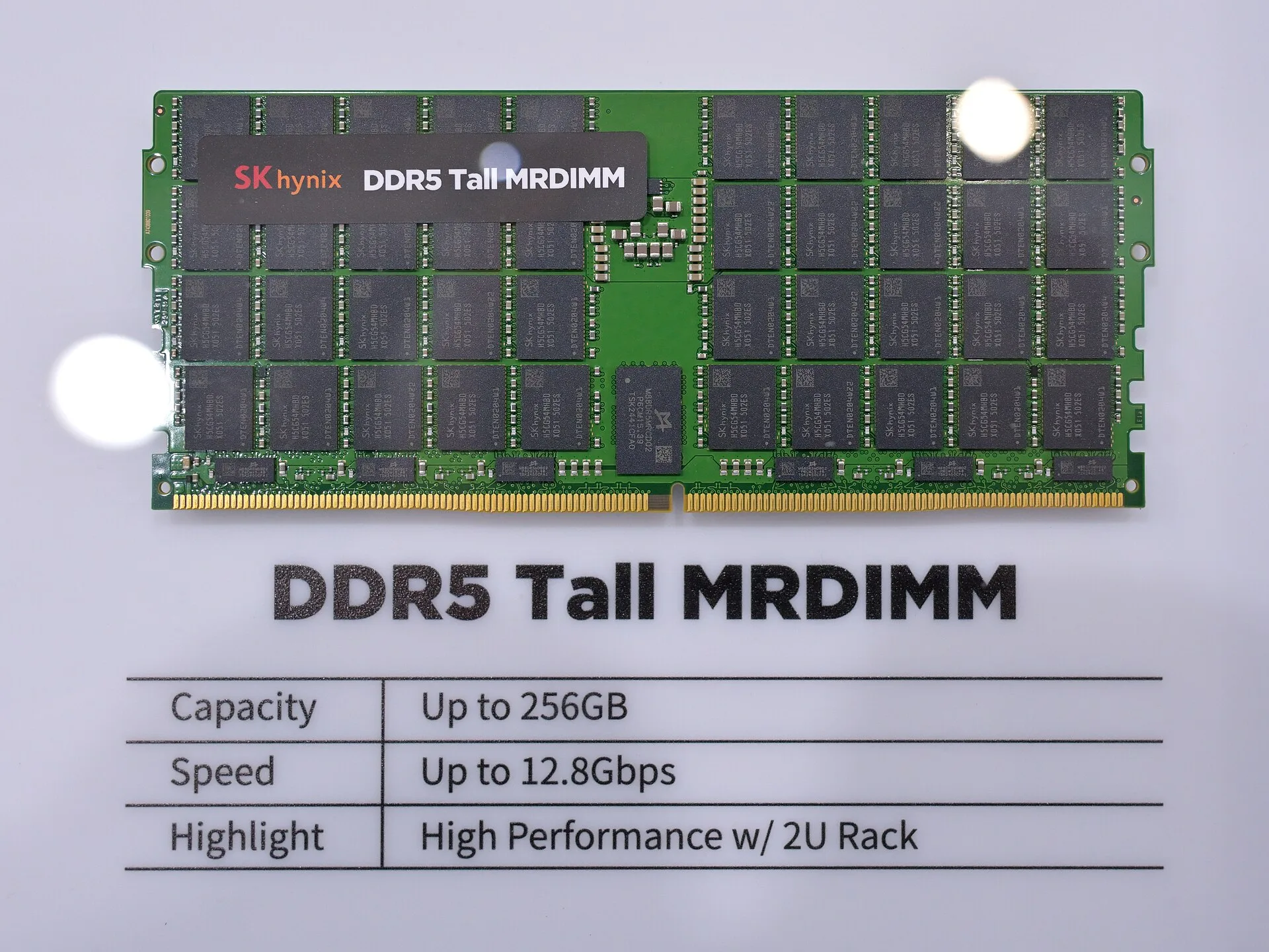 Micron MU stock prediction: $1,625 bull vs $620 bear
