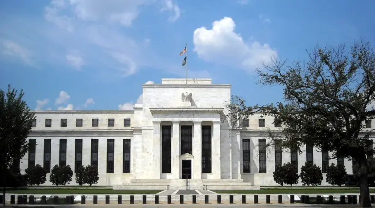 Bitcoin Price Prediction: $130,000 Bull, $46,000 Bear vs…