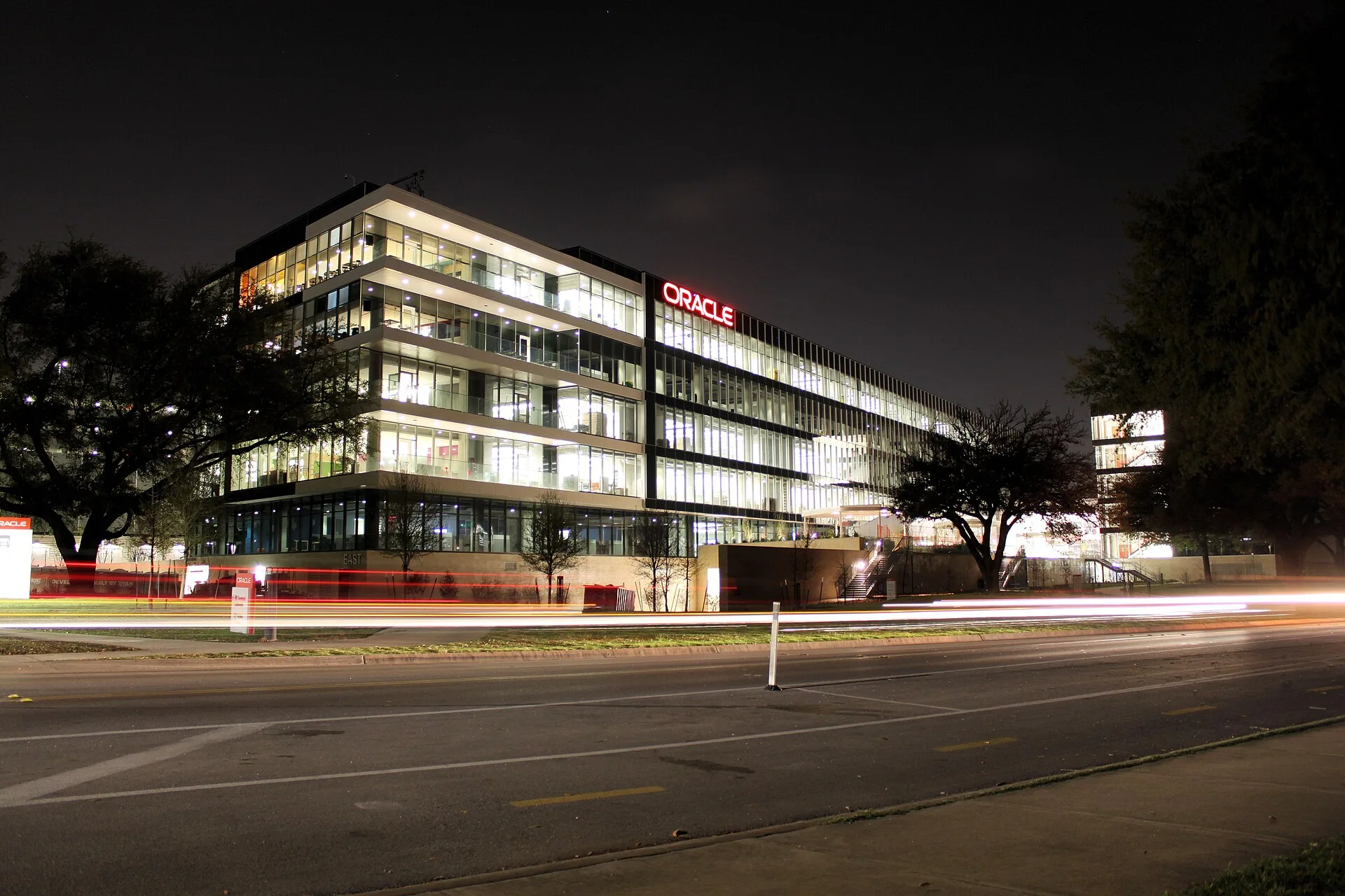 Oracle Debt: Jupiter Loans at 90 Cents, Its Own Bonds at 85